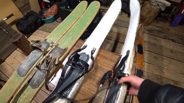 ЛУЧШИЕ КРЕПЛЕНИЯ КАМУСНЫХ ЛЫЖ / ДЕДОВСКИЙ СПОСОБ РАБОТАЕТ ДО СИХ ПОР. МОИ ОХОТНИЧЬИ ЛЫЖИ. смотреть онлайн