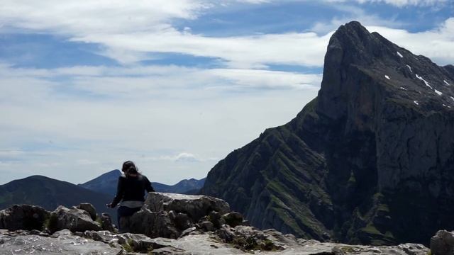 Travel Sketch: Cantabria смотреть онлайн