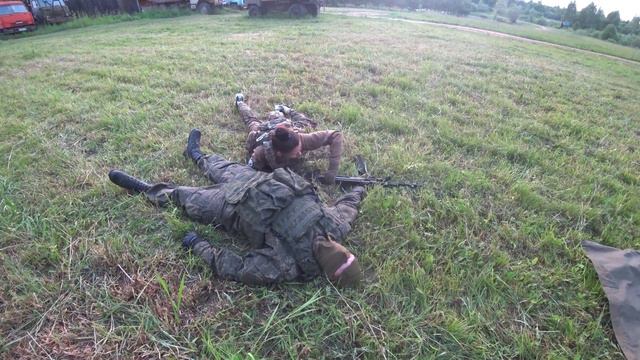 Что делает медик в красной зоне, как помочь раненому? смотреть онлайн