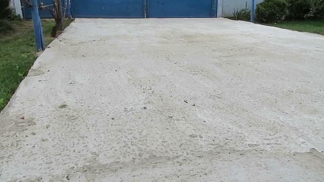 Стоянка для машины на даче из бетона. смотреть онлайн