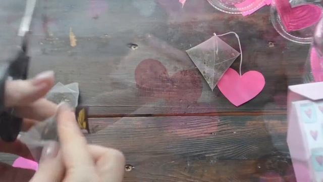 [DIY Valentine's Day] День Святого Валентина - бюджетные идеи подарков и декора. Украшаем комнату. смотреть онлайн