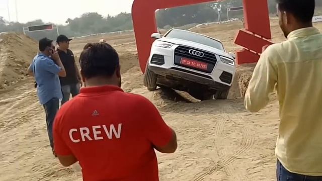 Audi Q3 off road смотреть онлайн