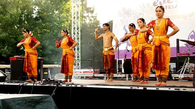 Everness 2018 Indiai tradicionális tánc 2 смотреть онлайн