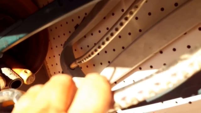 ГАРАЖ и САРАЙ в америк.доме и их содержимое.