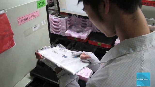 Завод Foxconn изнутри. Эксклюзивное видео как собирают IPad.