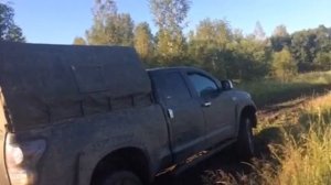 Toyota Tundra тойота тундра в поле