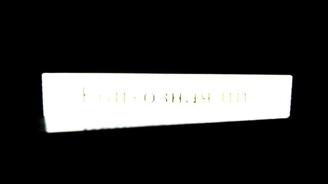 Бегущая строка белого цвета смотреть онлайн