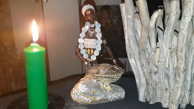 ДЕНЬГИ ЗАМАНИТЬ НА 40 МОНЕТ ДЛЯ ВСЕХ ВЕДЬМИНА ИЗБА ▶️ ИНГА ХОСРОЕВА смотреть онлайн