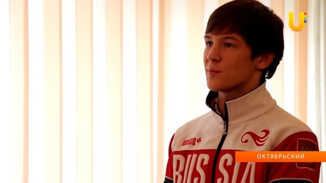 Мастер спорта по греко-римской борьбе провел зарядку в детском саду №15 смотреть онлайн