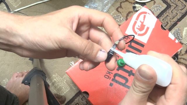 Клей для пластмассы