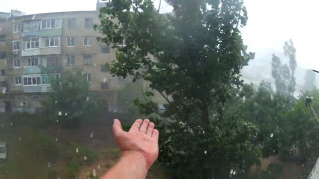 Град. 28 июня. По прогнозу было солнышко смотреть онлайн