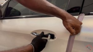 How to remove or replace your Mercedes Door Handle