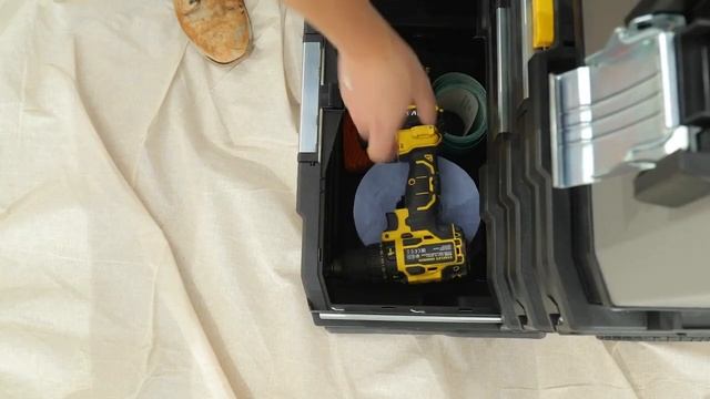 Ящик с колесами Stanley FatMax Rolling Workshop (видео обзор) смотреть онлайн