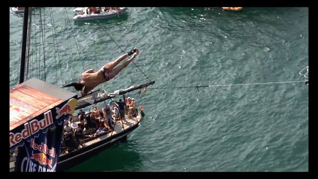 Red Bull Cliff Diving World Series Highlights - Malcesine, Italy смотреть онлайн