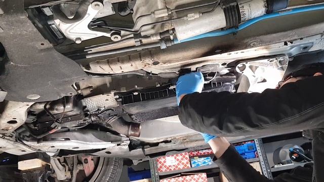 How to put BMW gearbox in neutral position F10 F11 automatic transmission emergency transport mode смотреть онлайн