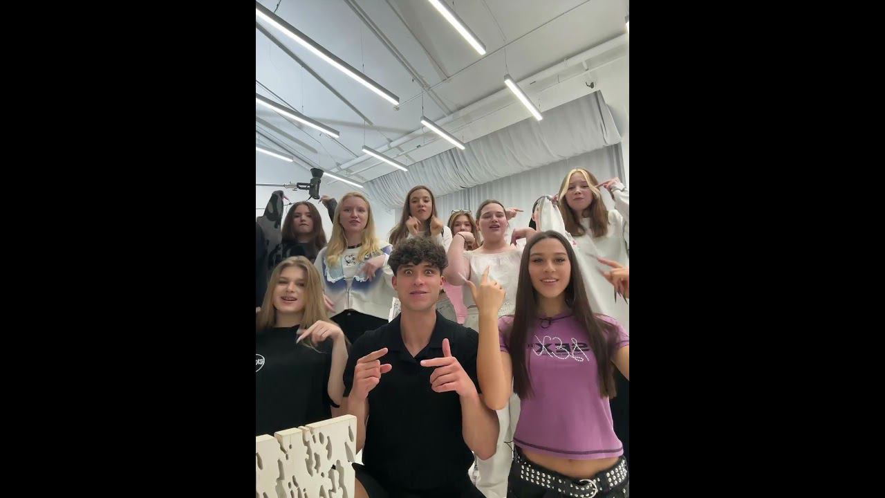 Женя Лизогуб, Милана Некрасова, Лера Симка и Давид Туров смотреть онлайн