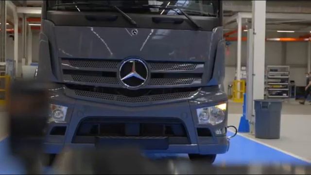 NEW 2022 MERCEDES ACTROS FACTORY MERCEDES EXCLUSIVE IMAGES смотреть онлайн