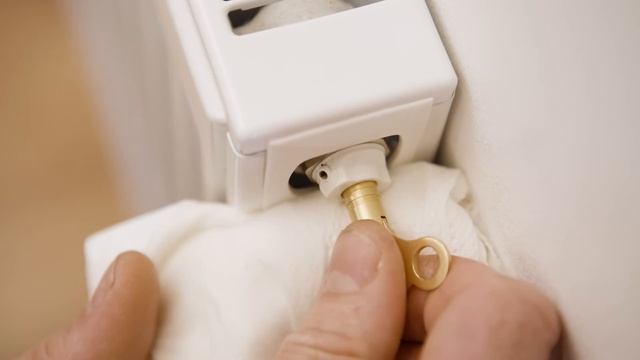 How to bleed a radiator | Admiral UK смотреть онлайн