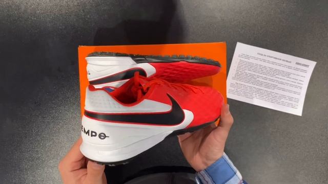 Nike Tiempo Legend VIII Academy TF Краткий обзор на самые универсальные сороконожки от Найк смотреть онлайн