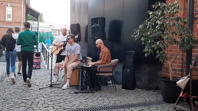 Уфа, Арт-квадрат - Любите, Девушки, кавер Браво смотреть онлайн