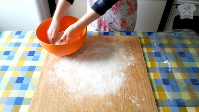 ПОНЧИКИ // ПОНЧИКИ НА КЕФИРЕ // ПРОСТОЙ НО ВКУСНЫЙ РЕЦЕПТ ПОНЧИКОВ // ГОТОВИТЬ ЛЕГКО смотреть онлайн