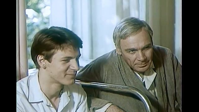 Откуда мне знать? Что я всю мудрость ложкой хлебнул? смотреть онлайн