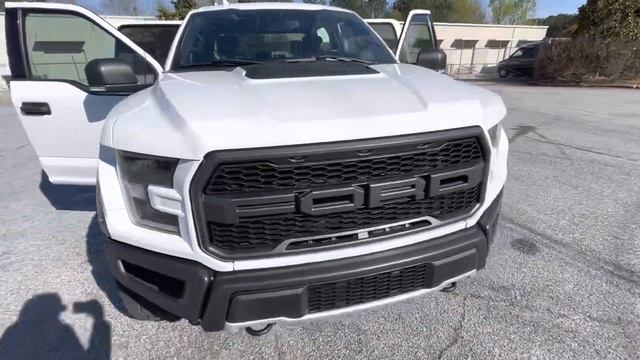 2019 Ford F150 Raptor смотреть онлайн