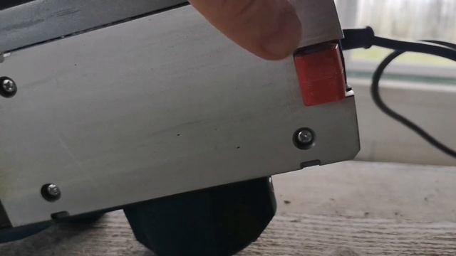 Электрорубанок Bosch GHO 6500 смотреть онлайн