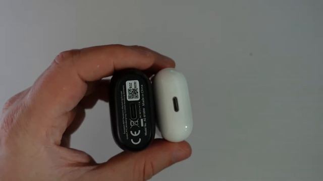 AirPods vs Panasonic RZ B100W смотреть онлайн