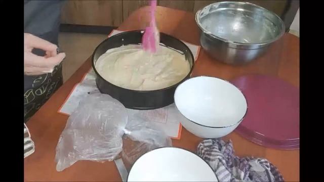 Шарлотка между делом на скорую руку.? смотреть онлайн