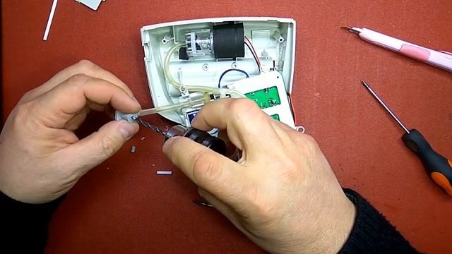 Ремонт коннектора тонометра AND UA 777. Не накачивает манжет. Не работает. смотреть онлайн