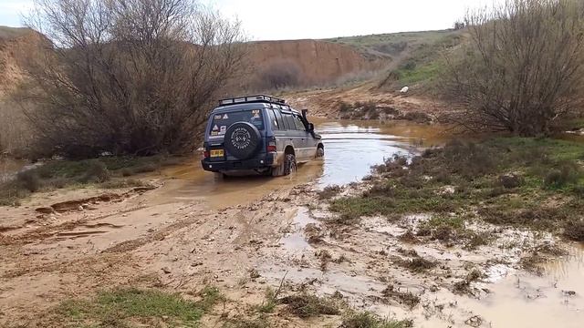 не зная броду не лезь у воду но если надо...... смотреть онлайн