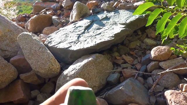В глине нашёл зелёный александрит смотреть онлайн