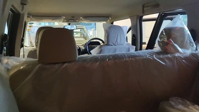 Mahindra Bolero Neo - Black Colour - First Look ! смотреть онлайн