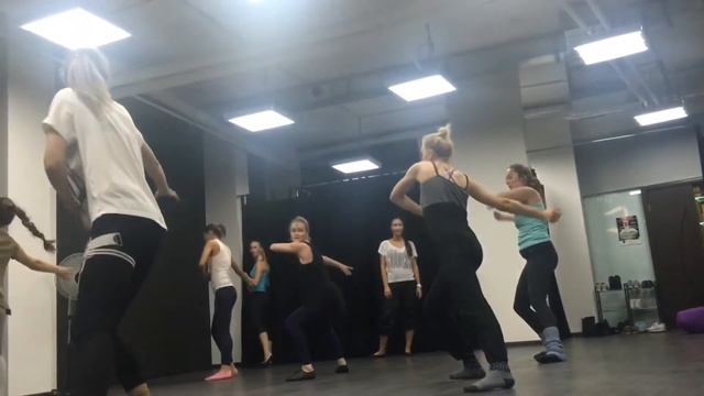 Урок по современной хореографии смотреть онлайн