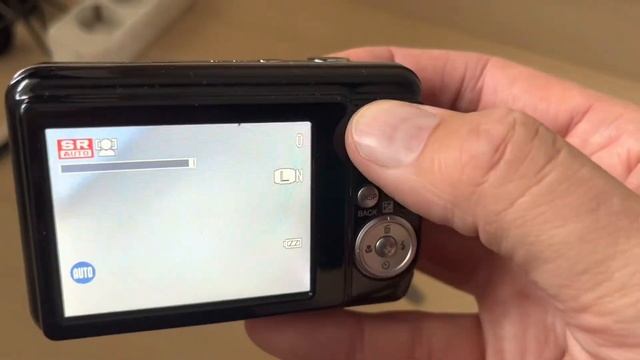 Fujifilm Finepix AX660 old school digital photo camera смотреть онлайн