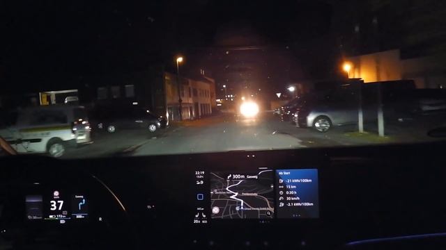 VW ID.3 MATRIX-Licht Test bei einer Nachtfahrt | MainAuto.eu смотреть онлайн