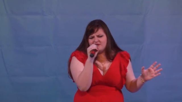 Чинякова Юлия с песней Е.Кузиной "Так случилось" смотреть онлайн