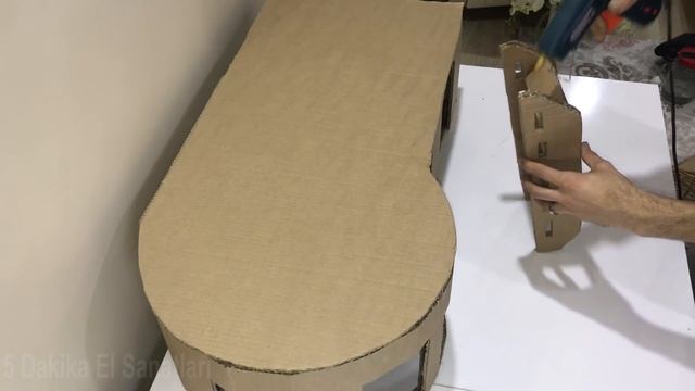 Evde Kartondan Kedi Evi Yapımı Kolay смотреть онлайн