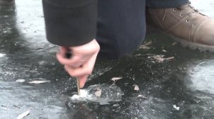 Ввертыши для крепления палатки ко льду