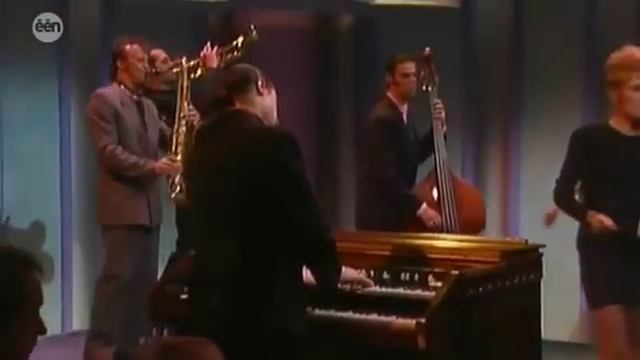 Vaya con dios - Whats a woman (Live) смотреть онлайн