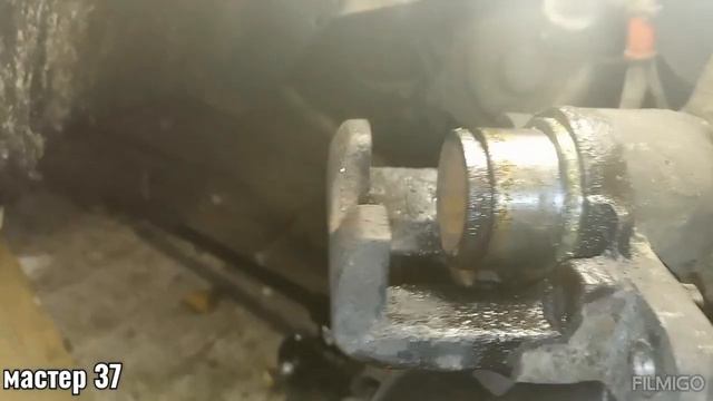 Что делать, если заклинил суппорт. Прокачка и замена пыльника.