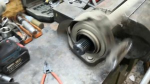 Honda cr-v как шумит подвесной пром вала.