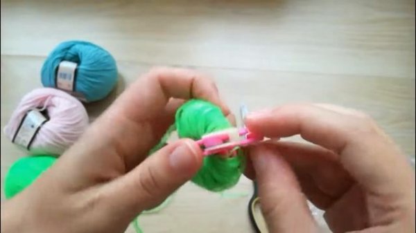 Как сделать помпон. Pom pom maker. Приспособление для помпонов. En kolay ponpon yapimi