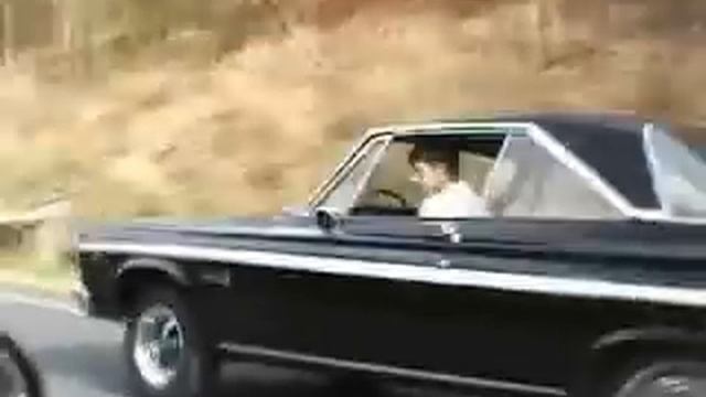 SRT-4 vs. Plymouth Belvedere смотреть онлайн