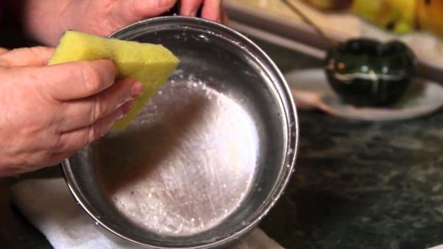 ВЫСЫПЬТЕ СТАКАН СОЛИ В РАКОВИНУ, ТО, ЧТО ПРОИЗОЙДЕТ ДАЛЬШЕ, ВАС ПРИЯТНО УДИВИТ смотреть онлайн