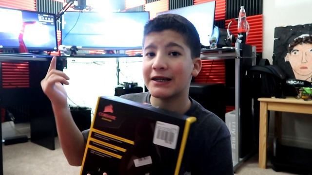 UNBOXING MY NEW GAMING PC - RTX 2080 - Core i7 8700k (Holiday Special) смотреть онлайн