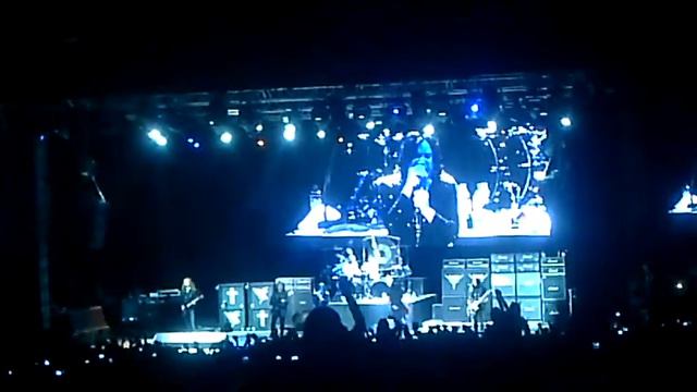 Ozzy & Friends-Iron Man {Live At Rockwave festival 2012} смотреть онлайн