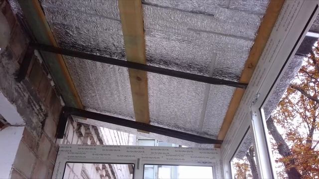 Балкон с крышей. Фасад сайдинг. смотреть онлайн