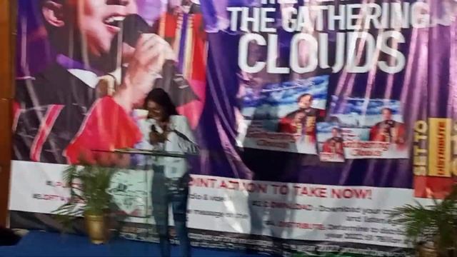 Spoken word Poetry by Oracle - Poem titled Roses #valentinesday #poem #roses #poetry #love #societ смотреть онлайн